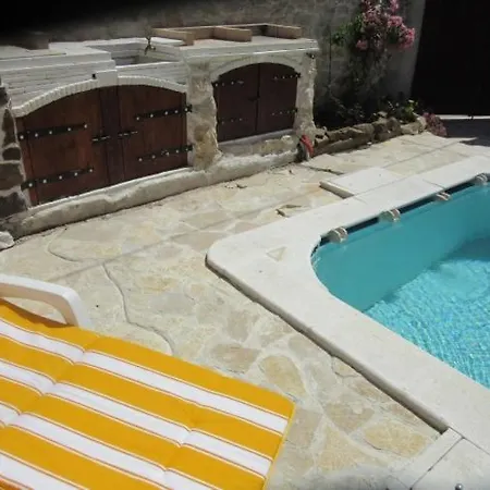 別荘 Villa Romantica Avec Piscine, 5 Studio Appartements, 5 Salles De Bains, 5 Cuisines, 12 Personnes