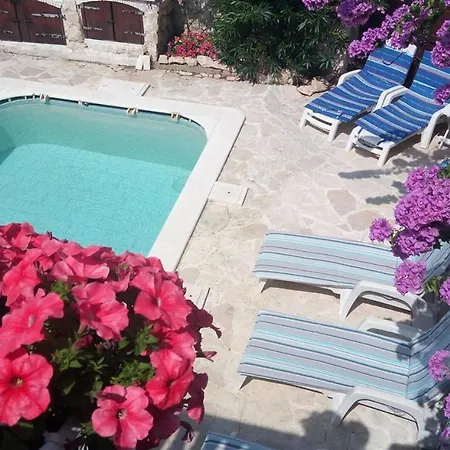 Villa Romantica Avec Piscine, 5 Studio Appartements, 5 Salles De Bains, 5 Cuisines, 12 Personnes 別荘 *