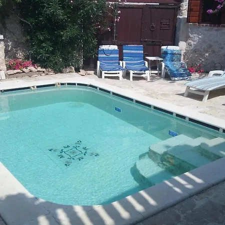 別荘 Villa Romantica Avec Piscine, 5 Studio Appartements, 5 Salles De Bains, 5 Cuisines, 12 Personnes *