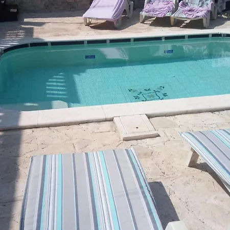 Villa Romantica Avec Piscine, 5 Studio Appartements, 5 Salles De Bains, 5 Cuisines, 12 Personnes 別荘 ザダル